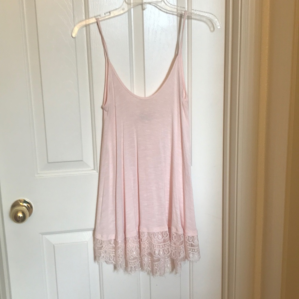 Lucy Hale - Hollister tank